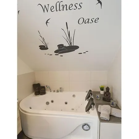 Marinapark 147 Modern Retreat *